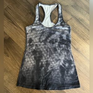 Lululemon Cool Racerback Grey Black dye pattern